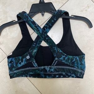 Lululemon Athletic top